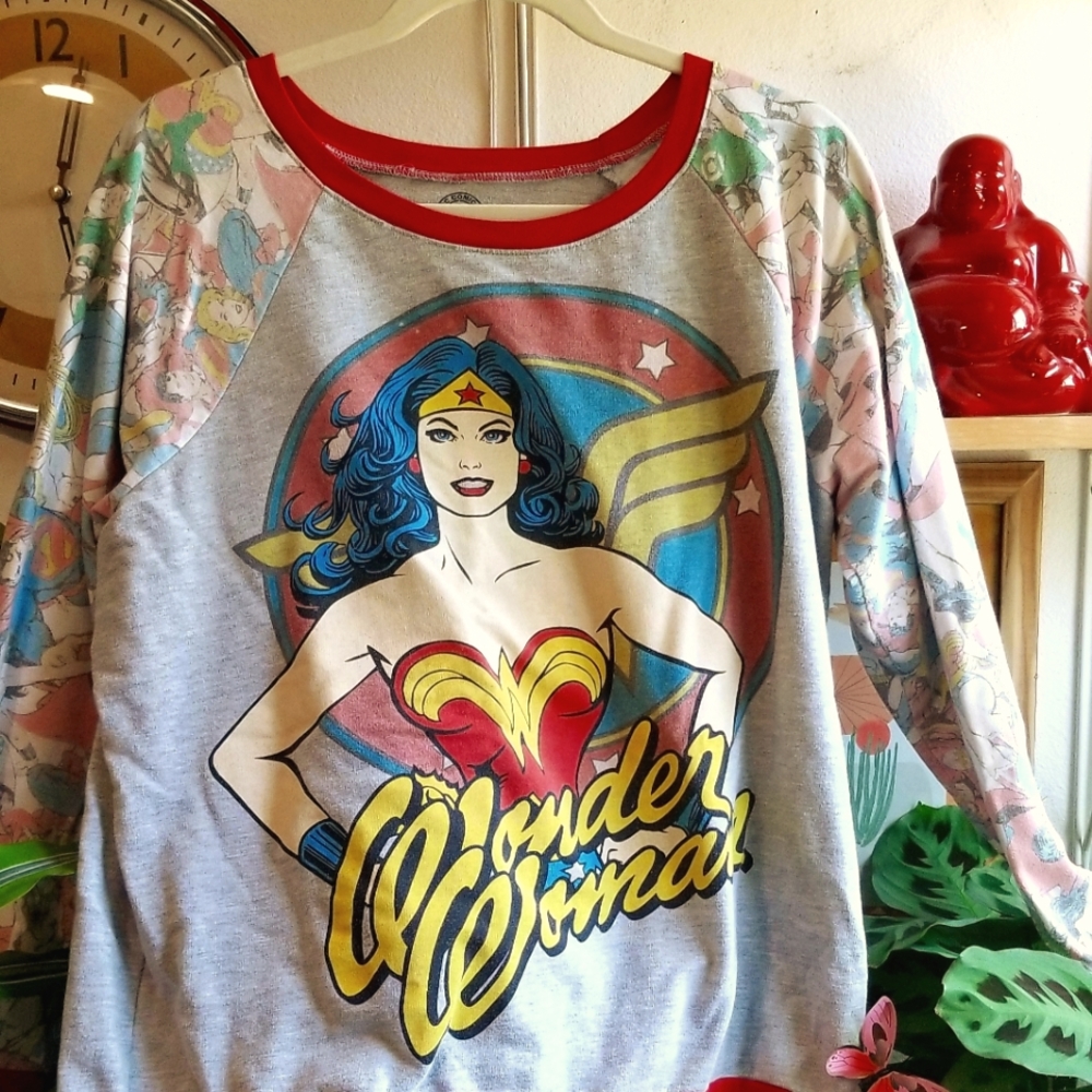 So soft, good condition.  I love this one but I don't wear it enough.
